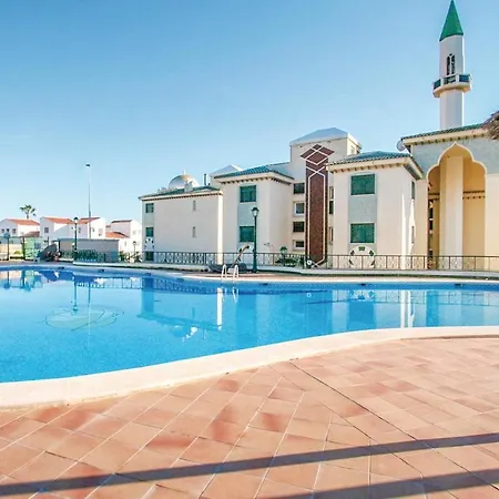 Awesome In With 3 Bedrooms, Wifi And Outdoor Swimming Pool