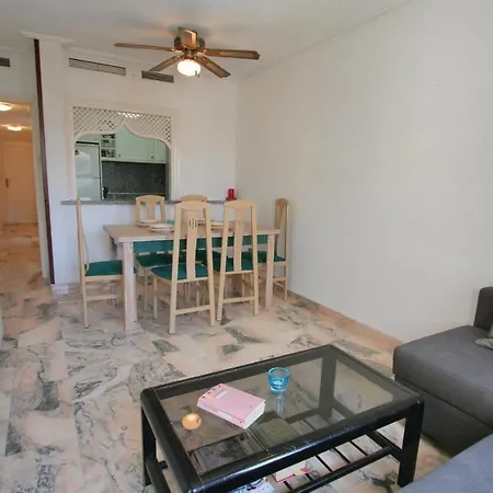 Awesome In With 3 Bedrooms, Wifi And Outdoor Swimming Pool Apartment *