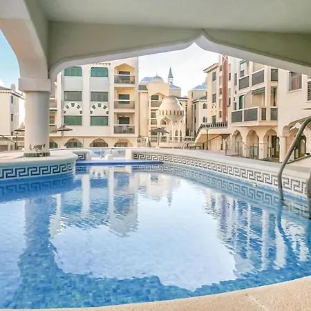 Awesome In With 3 Bedrooms, Wifi And Outdoor Swimming Pool *